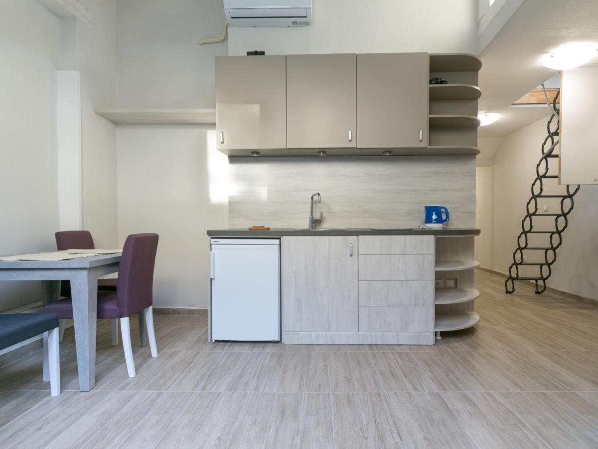 Center Apartment *